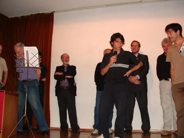 Premio mejor cortometraje — “Normal así lo resuelve Trovato” (2006)